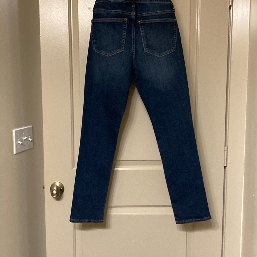 NWOT Gap classic straight jeans, size 4/27R - Picture 2 of 8